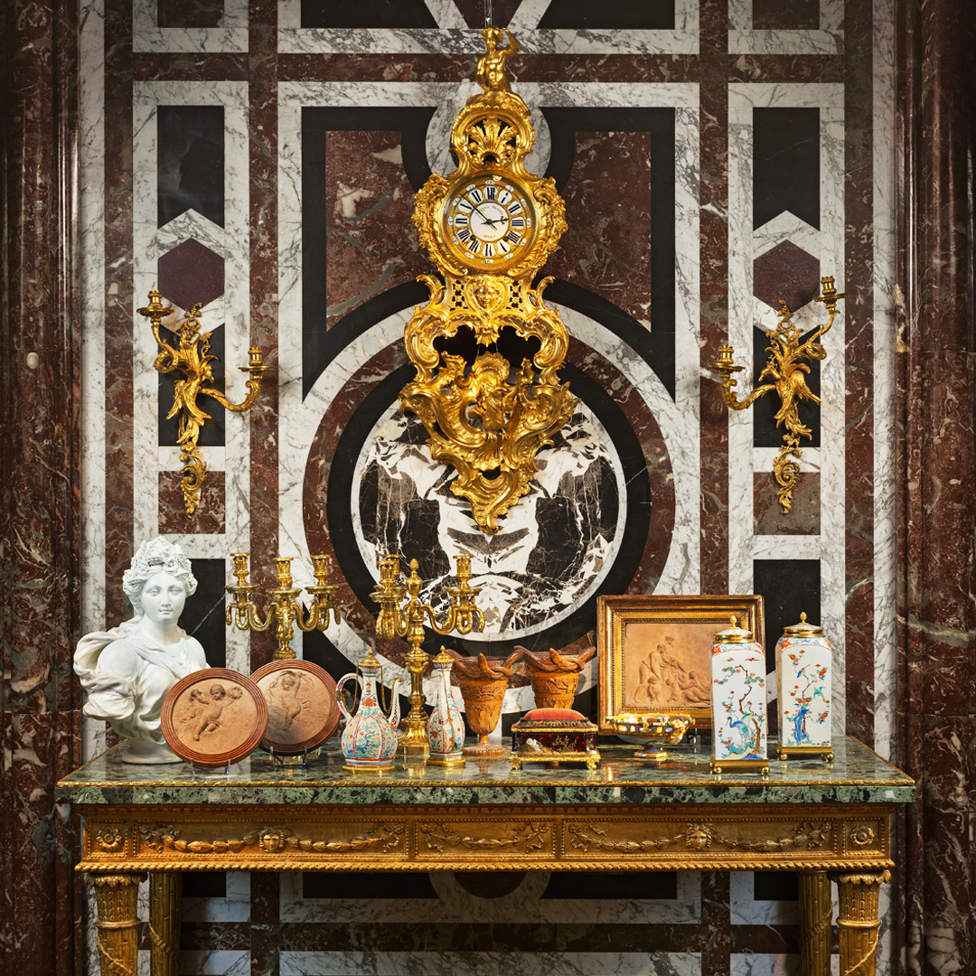 TEFAF-Maastricht-2020-Aveline-Jean-Marie-Rossi-Faience-Rouen-Andre-Charles-Boulle-Savonnerie-Nevers-Nicolas-Da-Urbino-Sageot-Riesener-Versailles-Marie-Antoinette-Tuileries_1080