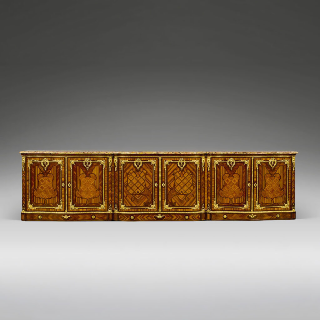 Cabinet-par-Bernard-II-Van-Risamburgh-Christophe-de-Quenetain-historien-de-lart